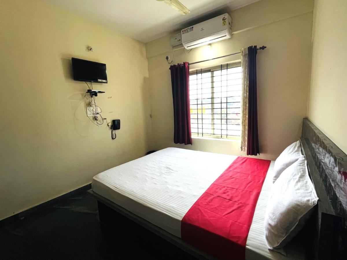 Hotel Crown Residency Mysuru Zewnętrze zdjęcie