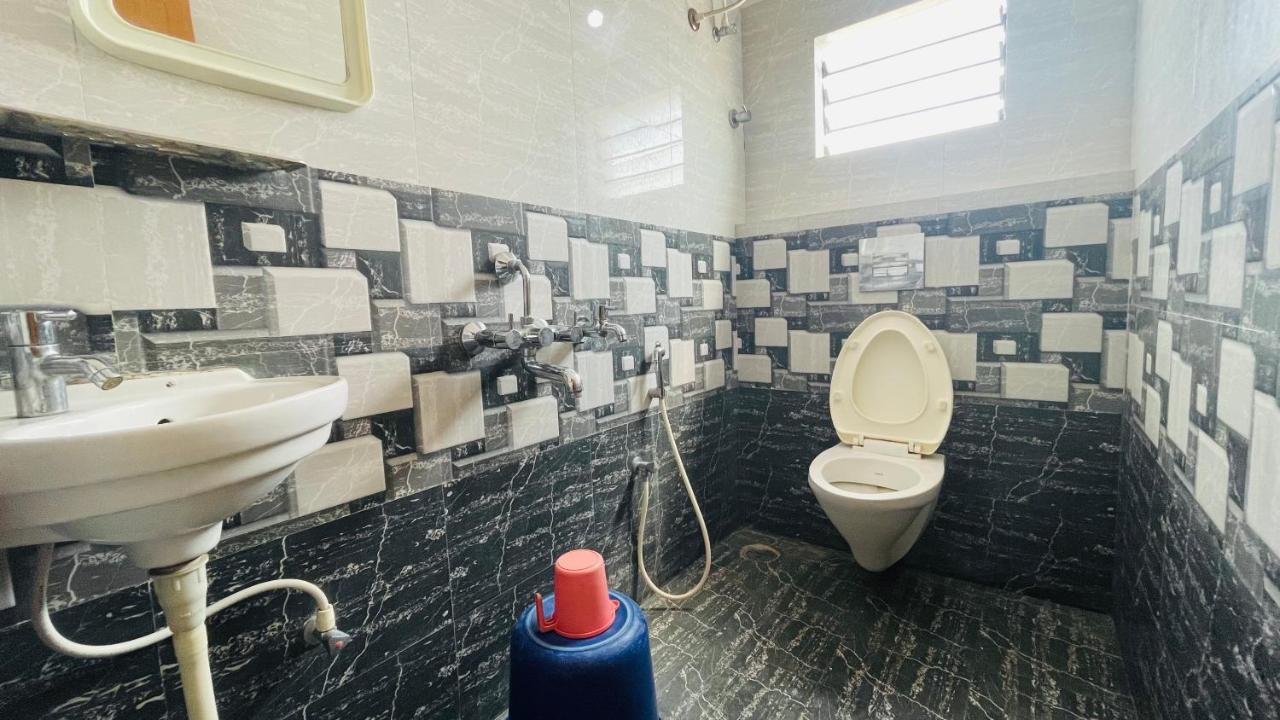 Hotel Crown Residency Mysuru Zewnętrze zdjęcie